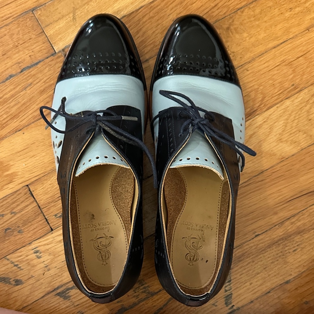 Andrea Scott Women's Black and Brown Loafers